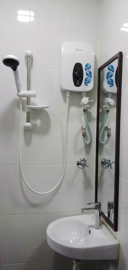 Purple Dream Home Teluk Panglima Garang Экстерьер фото