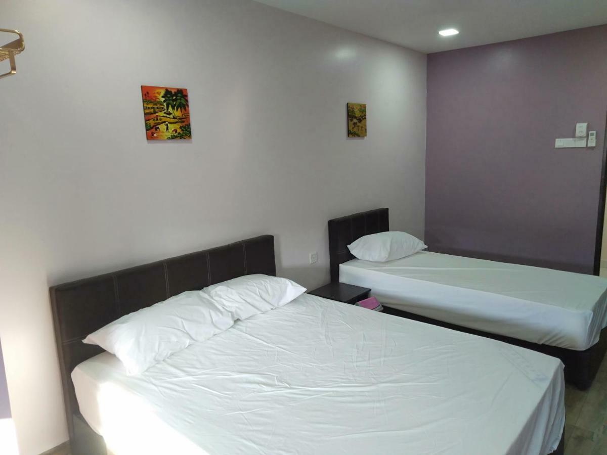 Purple Dream Home Teluk Panglima Garang Экстерьер фото