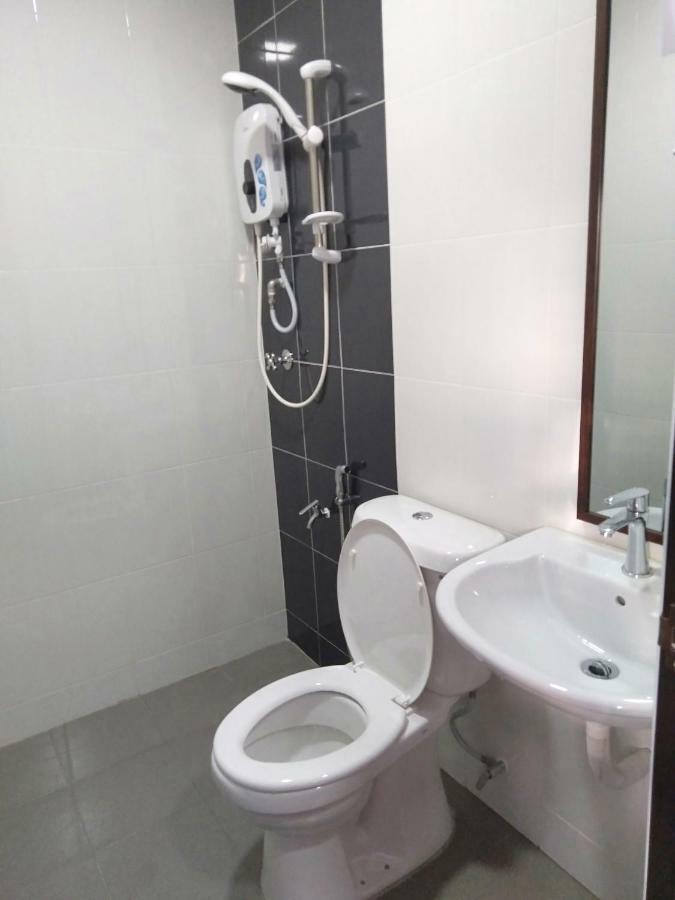 Purple Dream Home Teluk Panglima Garang Экстерьер фото